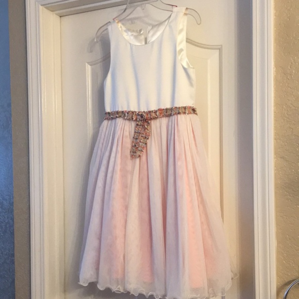 Girls dress, size 8-10